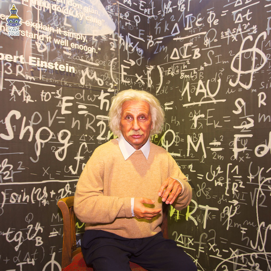 Wax-Museum-Bana-Hills
